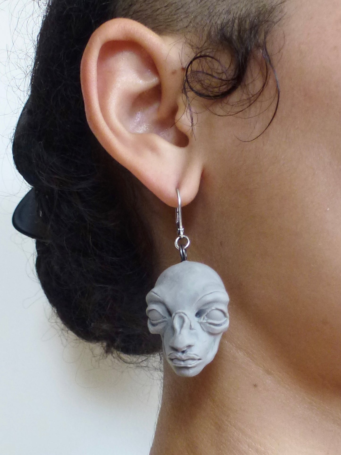 og sculpteD EARRING