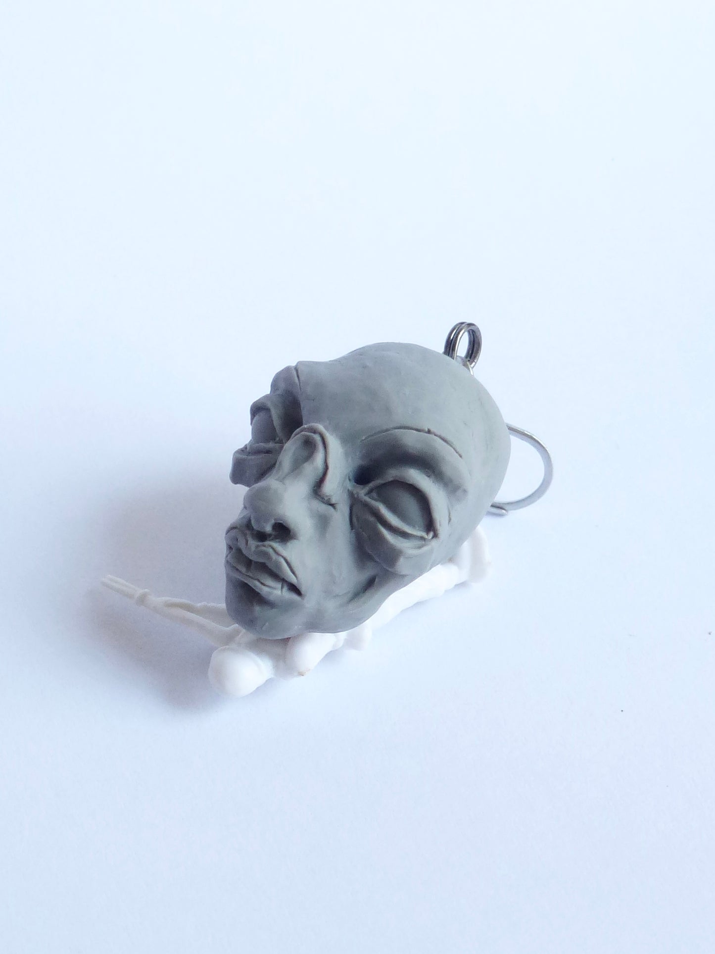 og sculpteD EARRING