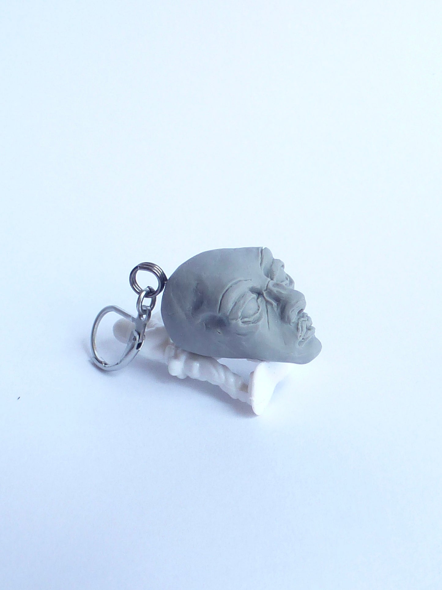 og2 sculpteD EARRING